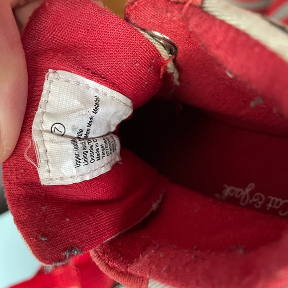 Cat & Jack Shoes Size 7 Cat And Jack Firetruck Hightop Sneakers